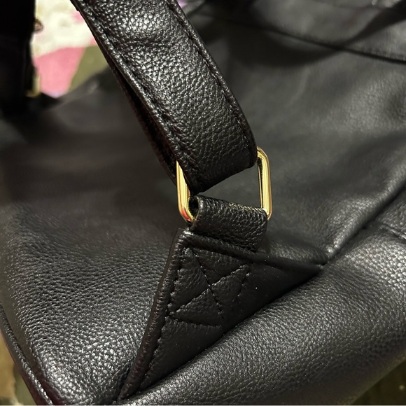 Betsey Johnson‎ Black and Tan Quilted Heart Backpack - Picture 7 of 10